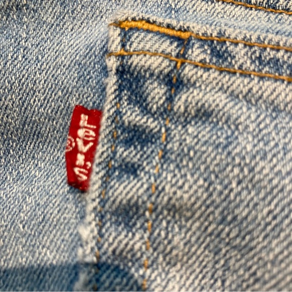 *Last month* Vintage Levi’s 505 - Picture 12 of 16